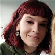 Studentessa in lingue (Lehramt, in Germania) propone lezioni di tedesco, inglese, francese, spagnolo e italiano online